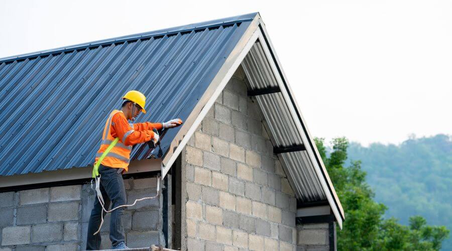 Expert top industrial roofings services in Plains, KS